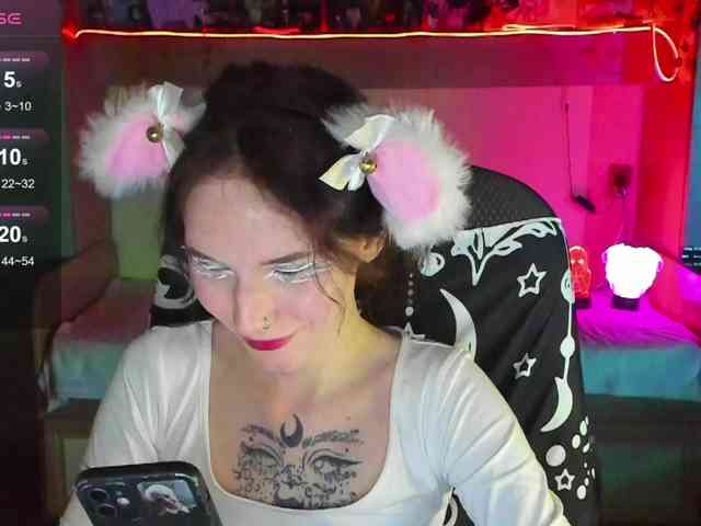 Elven1kiss webcam