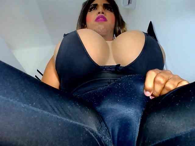 valentinabigcock Live Webcam on BongaCams