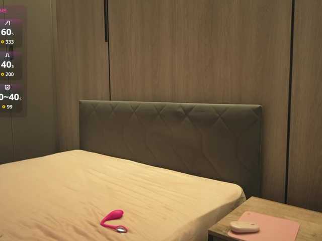 love4444's BongaCams show and profile