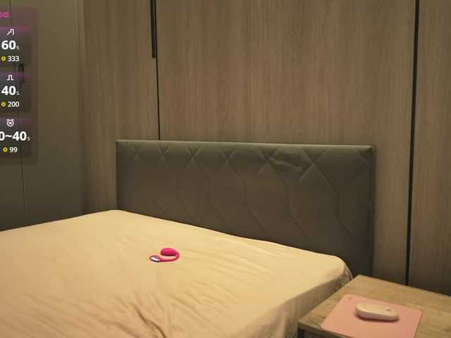 love4444's BongaCams profile