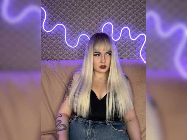 Melissa-Baby's BongaCams show and profile