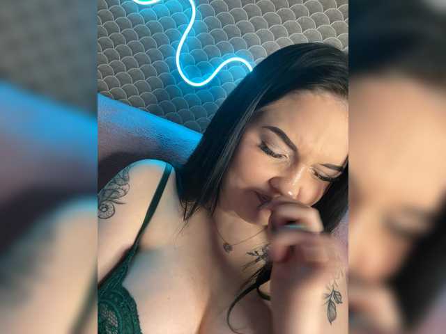 Melissa-Baby's BongaCams show and profile