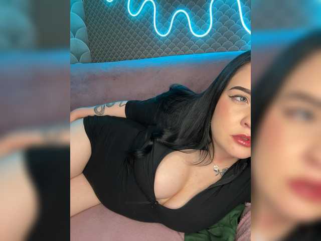 Melissa-Baby's BongaCams show and profile