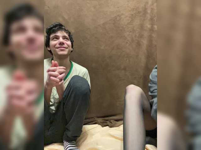 Emmalove13's BongaCams show and profile