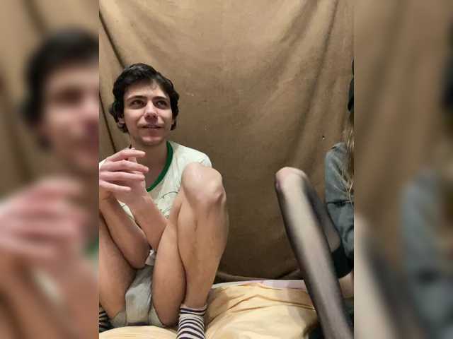 Emmalove13's BongaCams show and profile