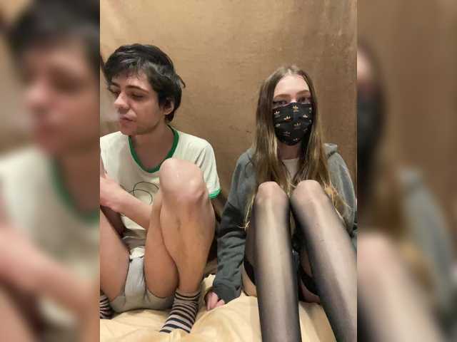 Emmalove13's BongaCams show and profile