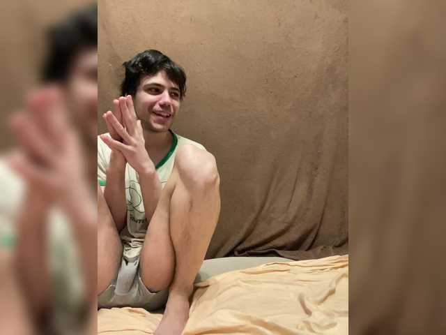 Emmalove13's BongaCams show and profile