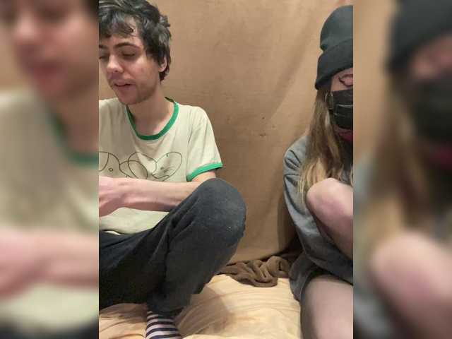 Emmalove13's BongaCams show and profile