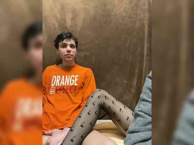 Emmalove13 Emmalove13