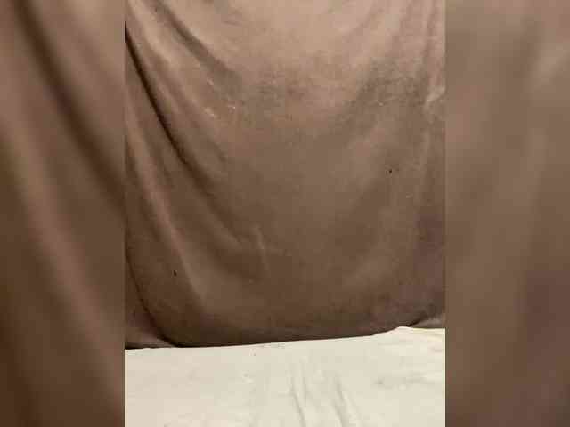 Love_tokens971 webcam