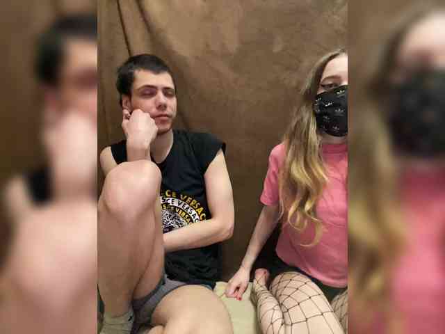 Love_tokens971 webcam