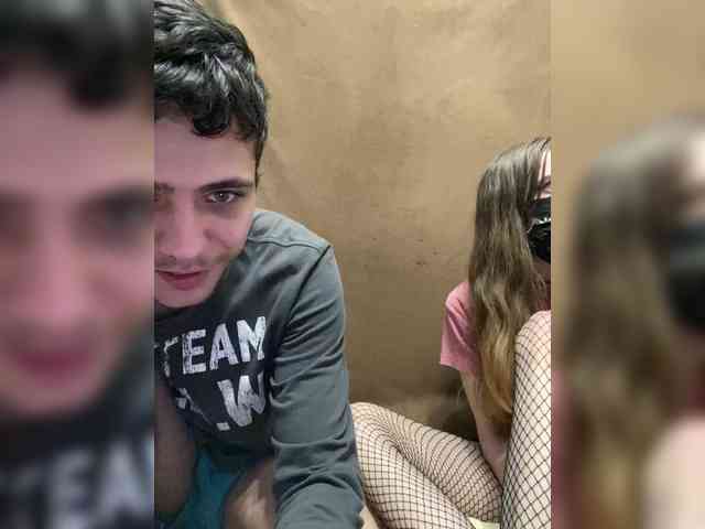 Emmalove13 Live Webcam on BongaCams