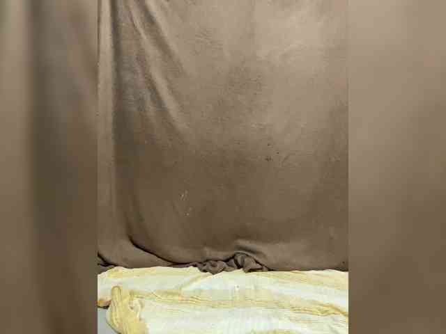 Emmalove13 Live Webcam on BongaCams