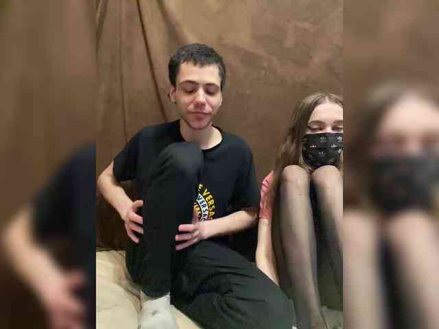 Love_tokens971 webcam