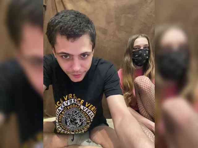 Love_tokens971 webcam