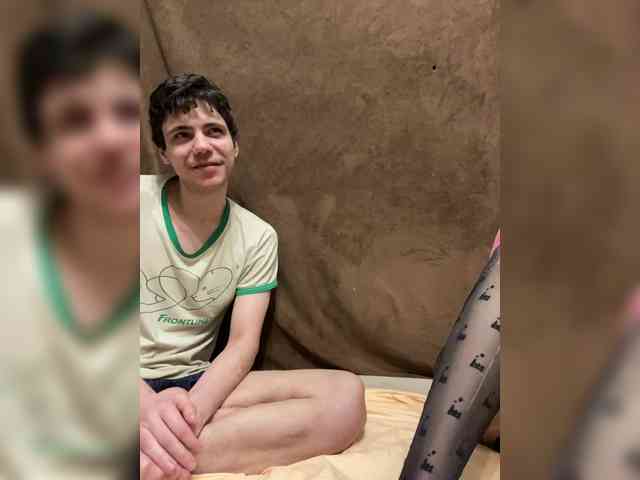 Emmalove13 Emmalove13