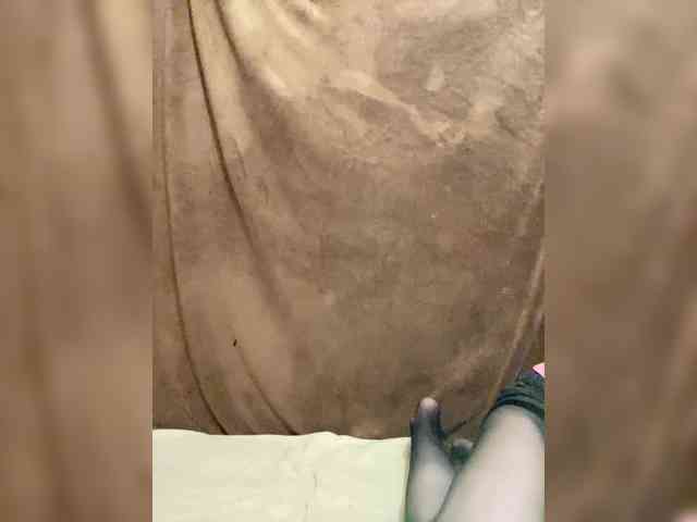 Love_tokens971 webcam