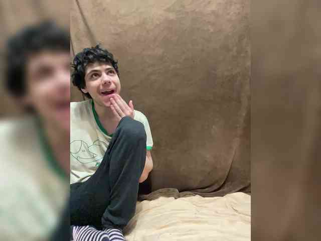 zaebokroom999 webcam