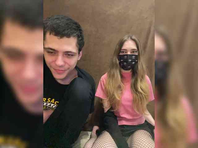 Love_tokens971 webcam