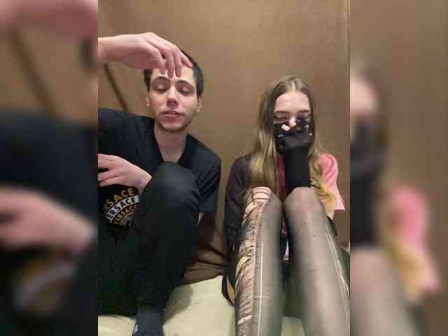 Love_tokens971 webcam