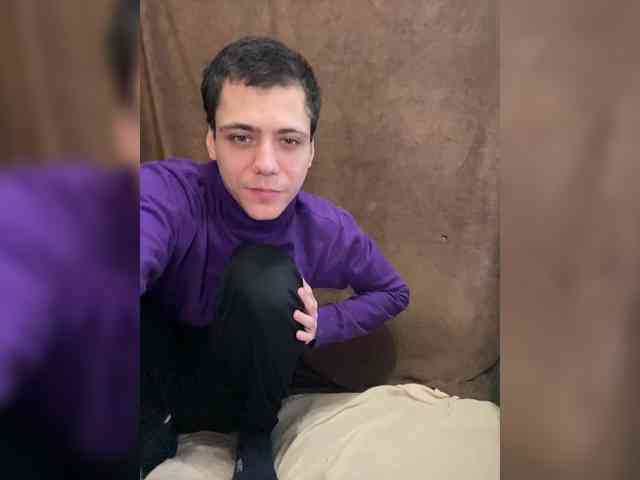 Love_tokens971 webcam