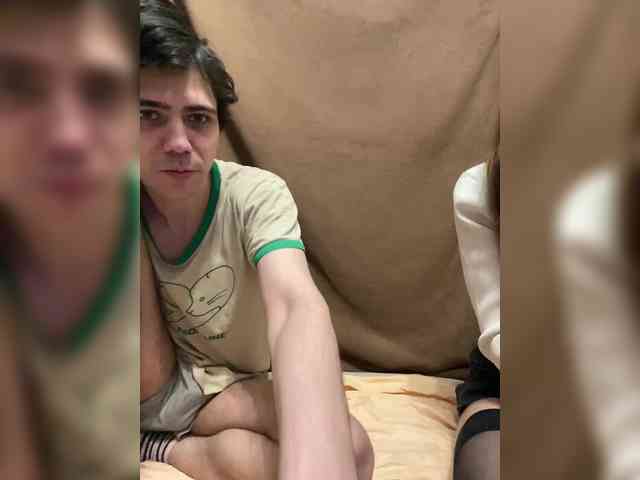 Emmalove13 Live Webcam on BongaCams