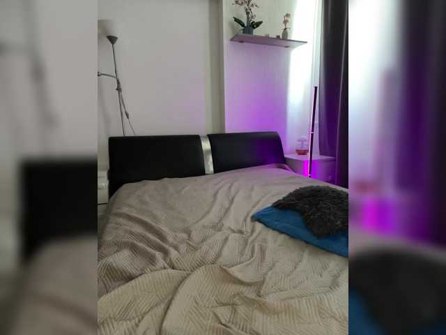 _--____--_