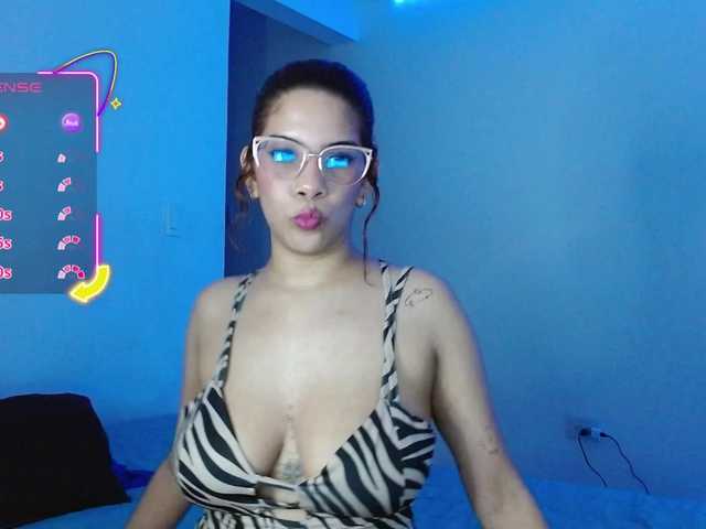 mishellcollins's BongaCams show and profile