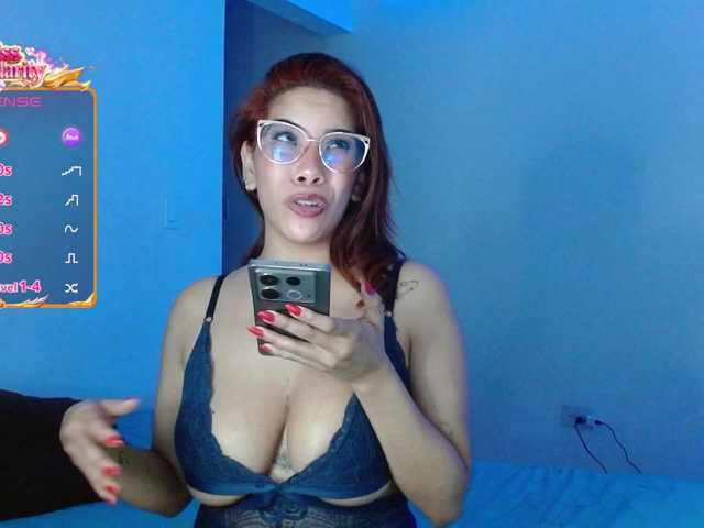 mishellcollins's BongaCams show and profile