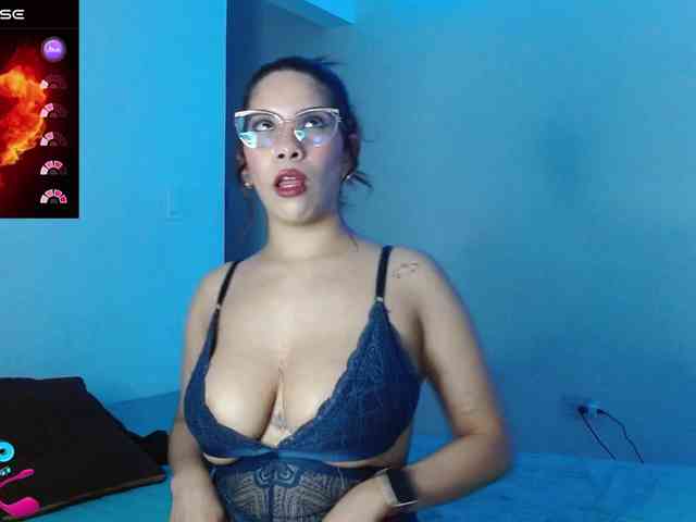 mishellcollins webcam