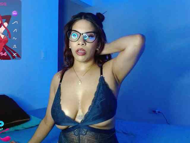 mishellcollins webcam