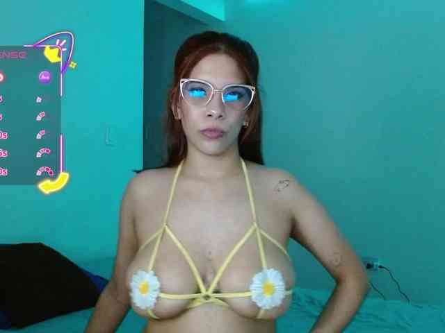 mishellcollins Live Webcam on BongaCams