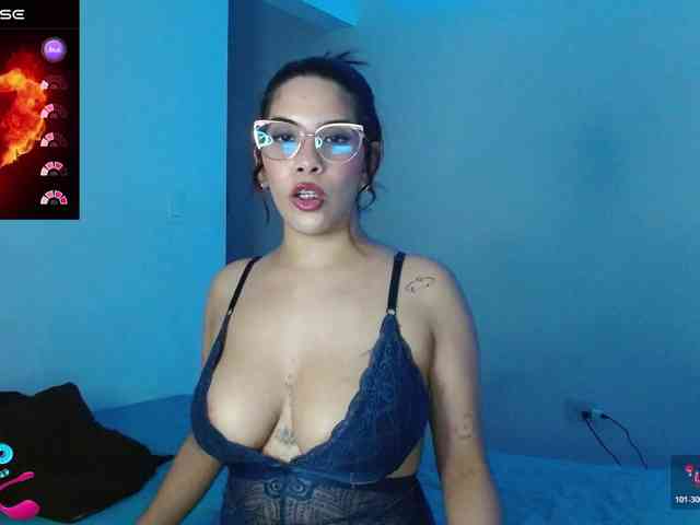 mishellcollins webcam