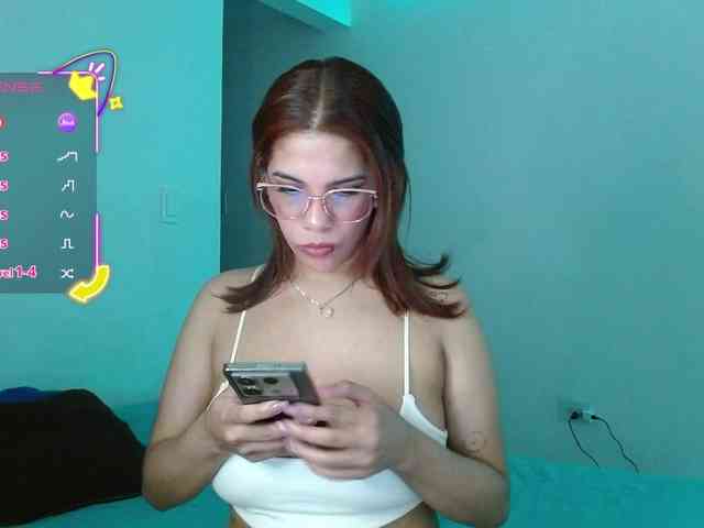 mishellcollins webcam