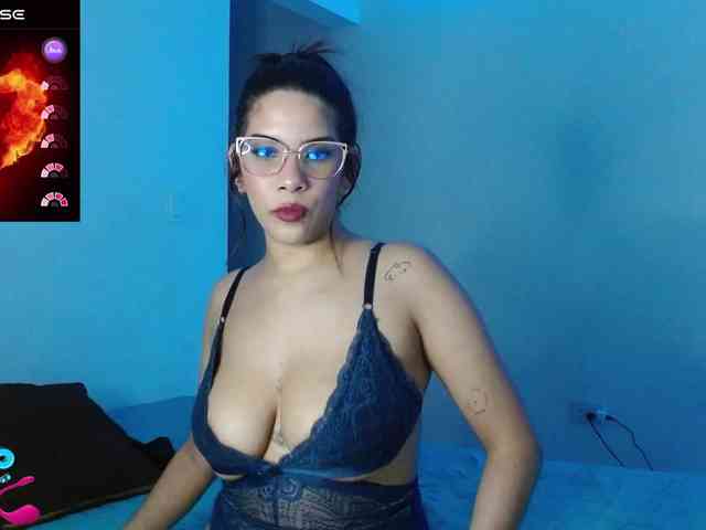 mishellcollins webcam