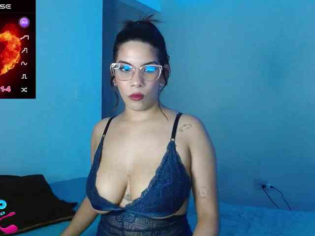 mishellcollins webcam