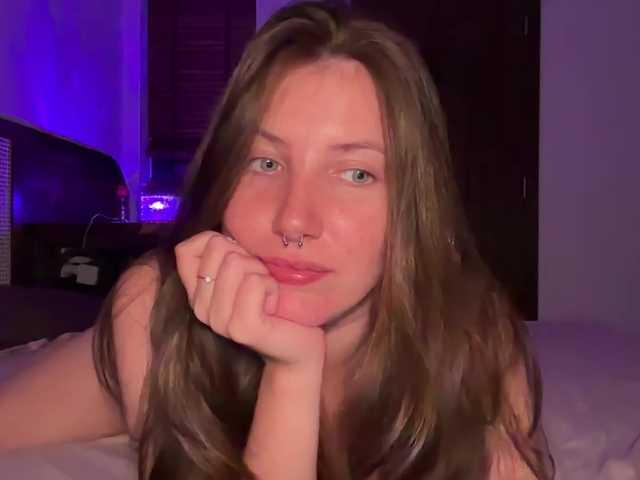 Vixie01's BongaCams show and profile