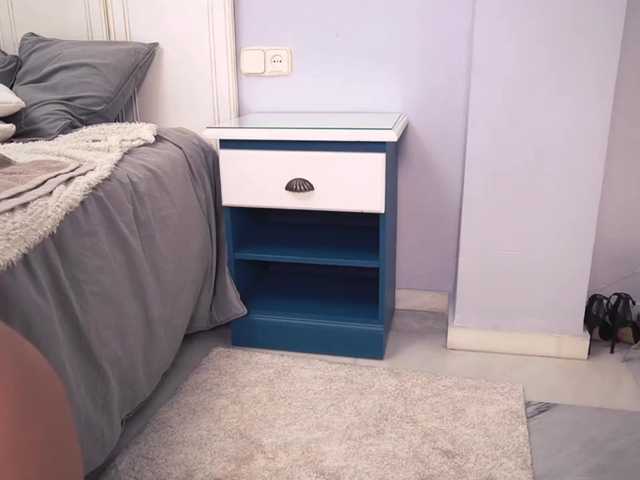 new1dee's BongaCams show and profile