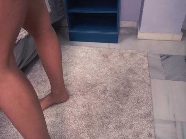 new1dee's BongaCams show and profile