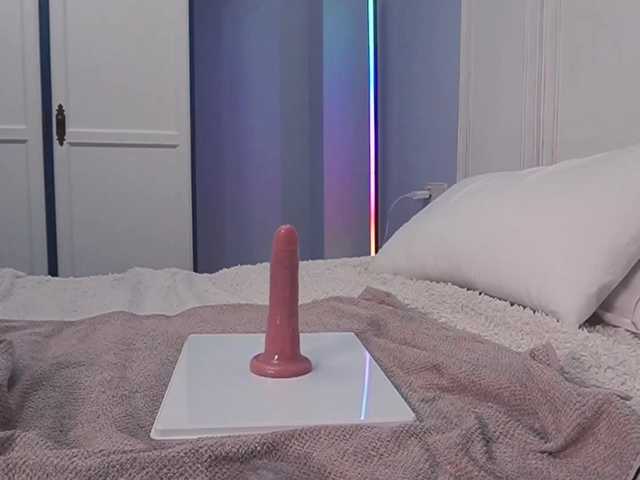 new1dee's BongaCams show and profile