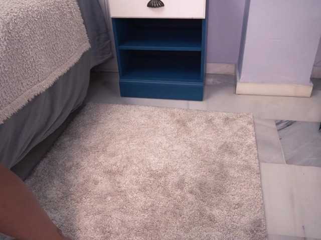 new1dee's BongaCams show and profile