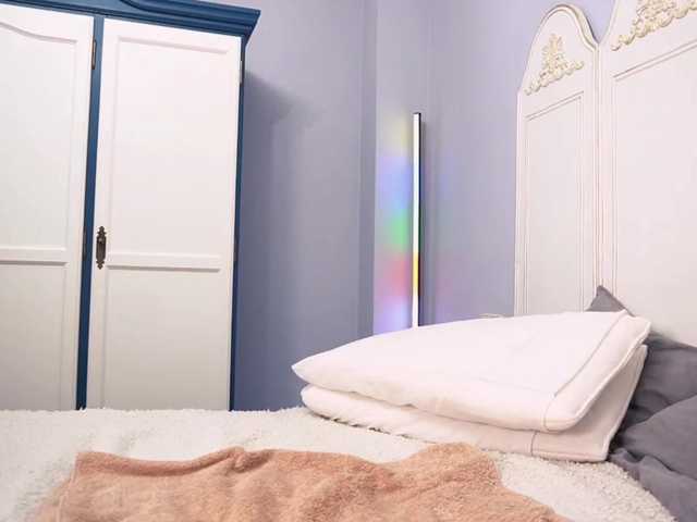 new1dee's BongaCams show and profile