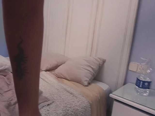 new1dee's BongaCams show and profile