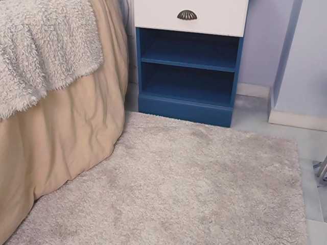 new1dee's BongaCams show and profile