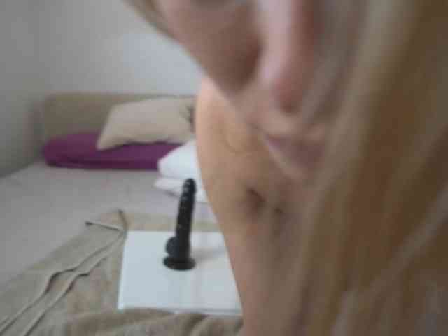 new1dee webcam