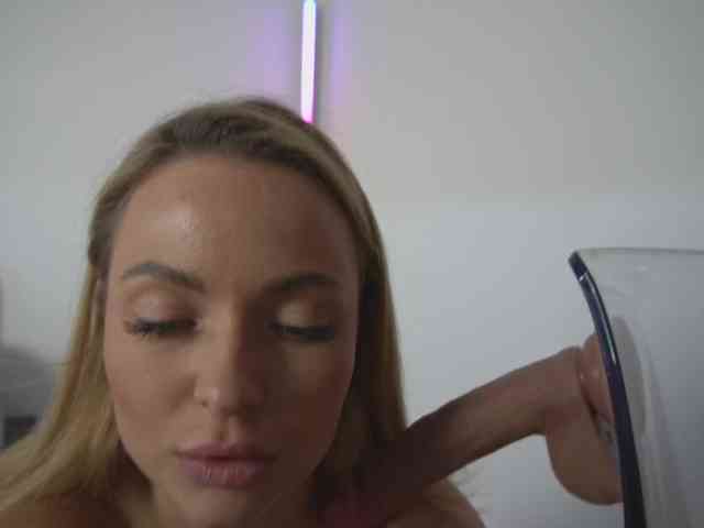 new1dee webcam