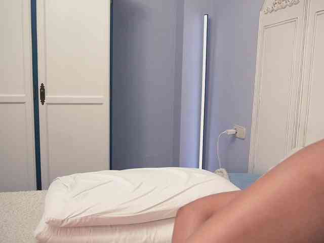 new1dee webcam