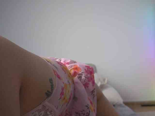 new1dee webcam