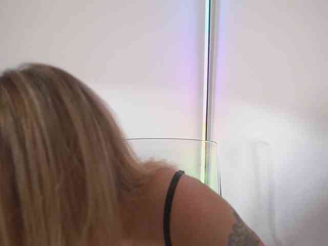 new1dee webcam