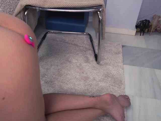 new1dee Live Webcam on BongaCams